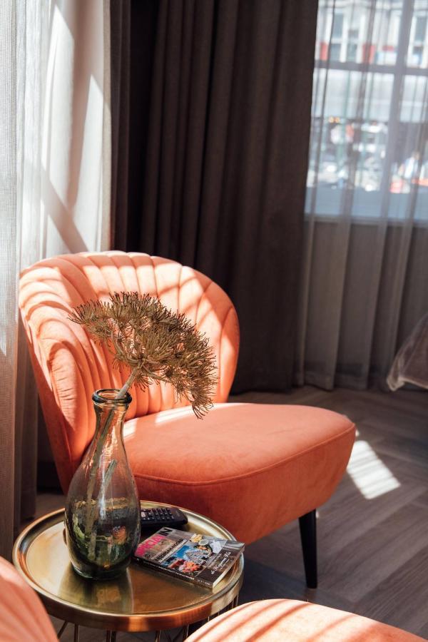 Harbour Suites Boutique Hotel Монникендам Экстерьер фото