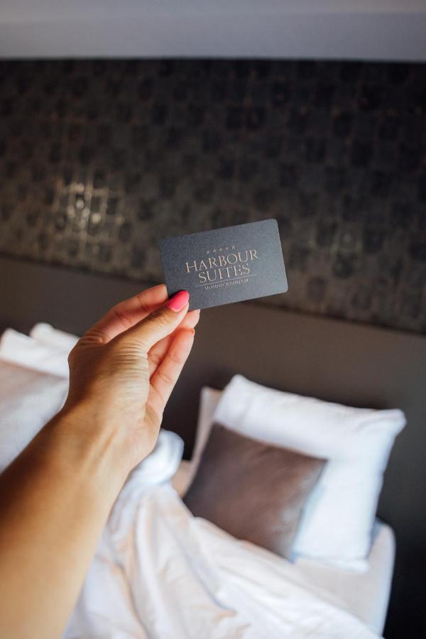 Harbour Suites Boutique Hotel Монникендам Экстерьер фото