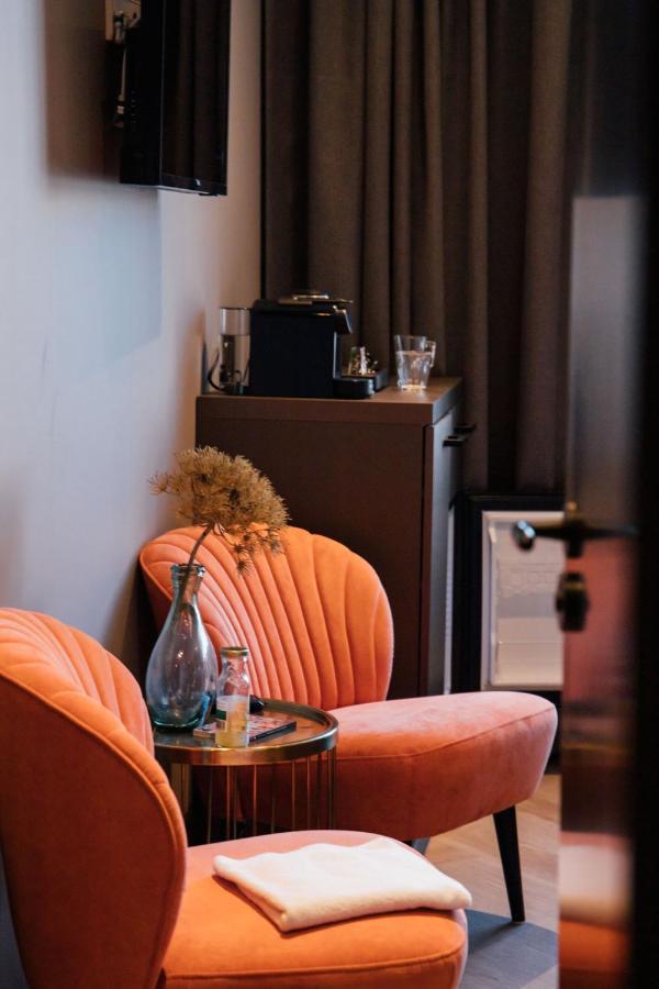 Harbour Suites Boutique Hotel Монникендам Экстерьер фото