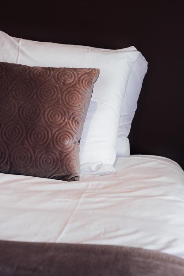 Harbour Suites Boutique Hotel Монникендам Экстерьер фото