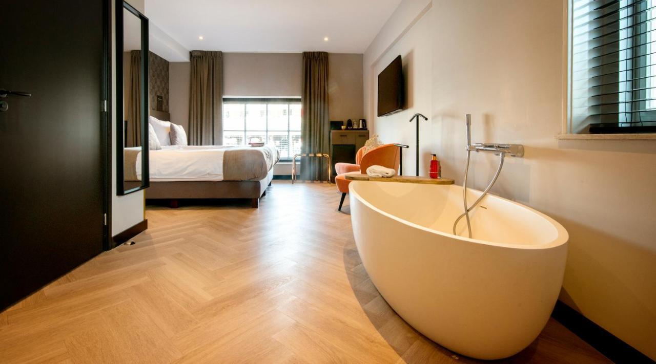 Harbour Suites Boutique Hotel Монникендам Экстерьер фото
