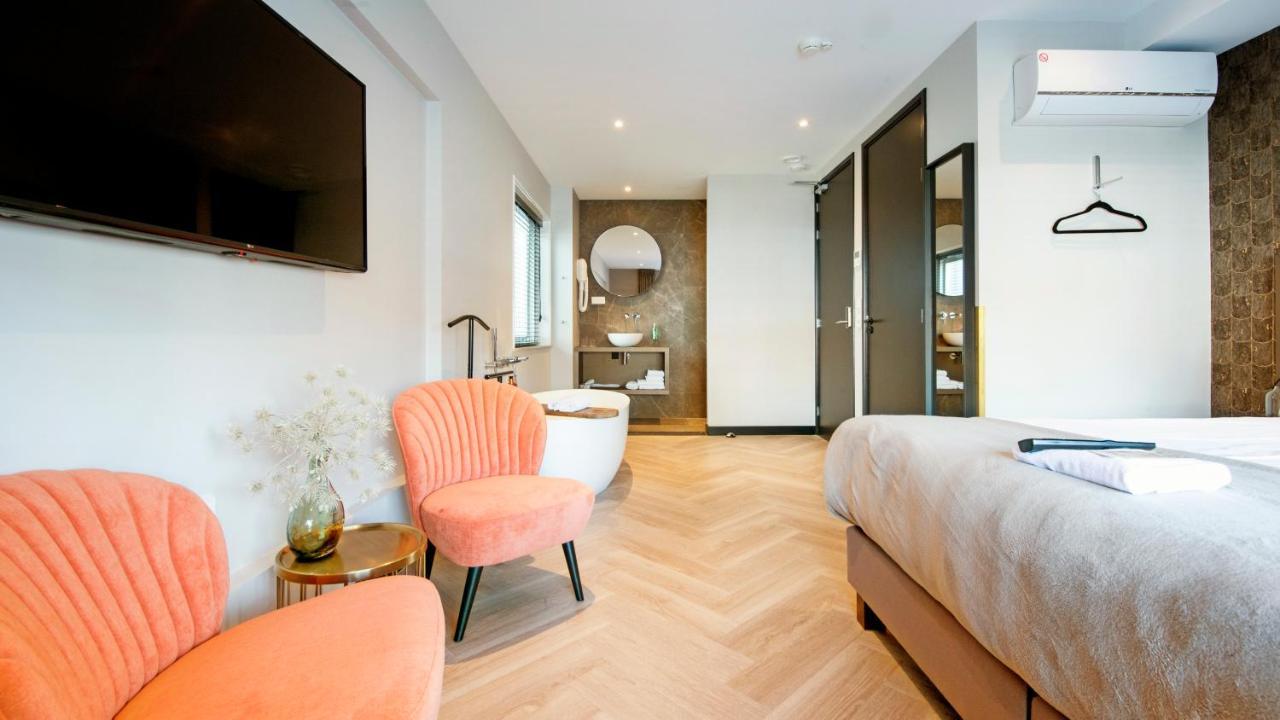 Harbour Suites Boutique Hotel Монникендам Экстерьер фото